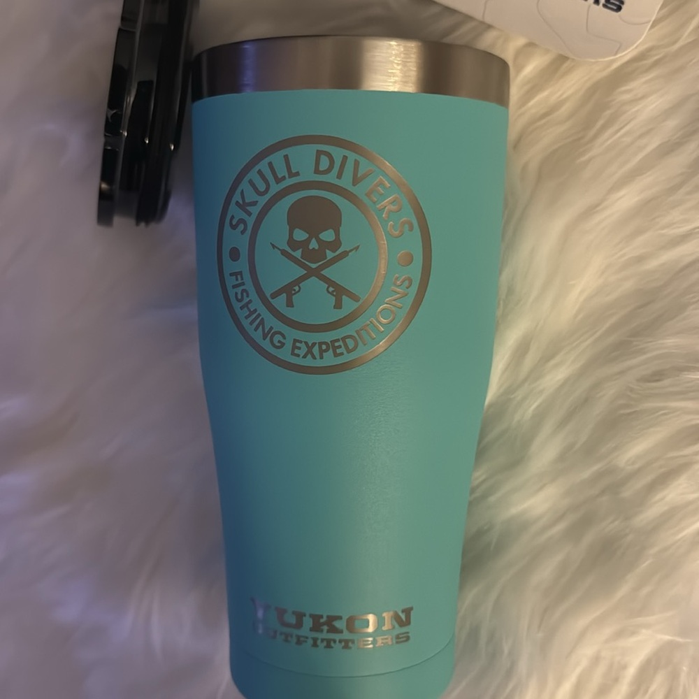 Yukon Outfitters 20oz tumbler
